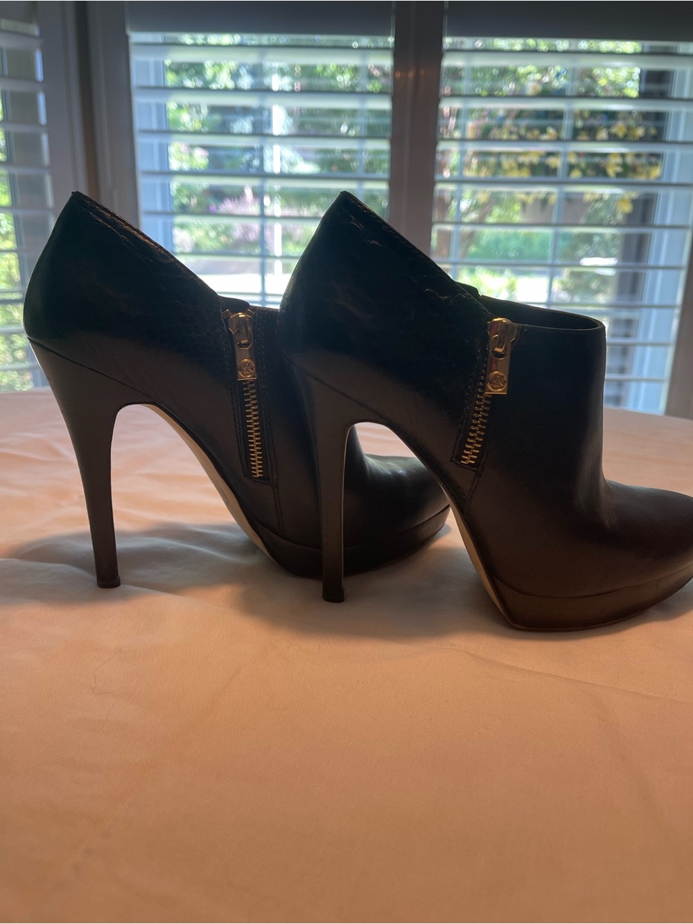 Black Leather Michael Kors boots 5" heel